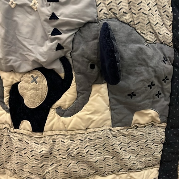 Lambs & Ivy Quilt Baby Blanket Elephants Blue - Picture 3 of 9